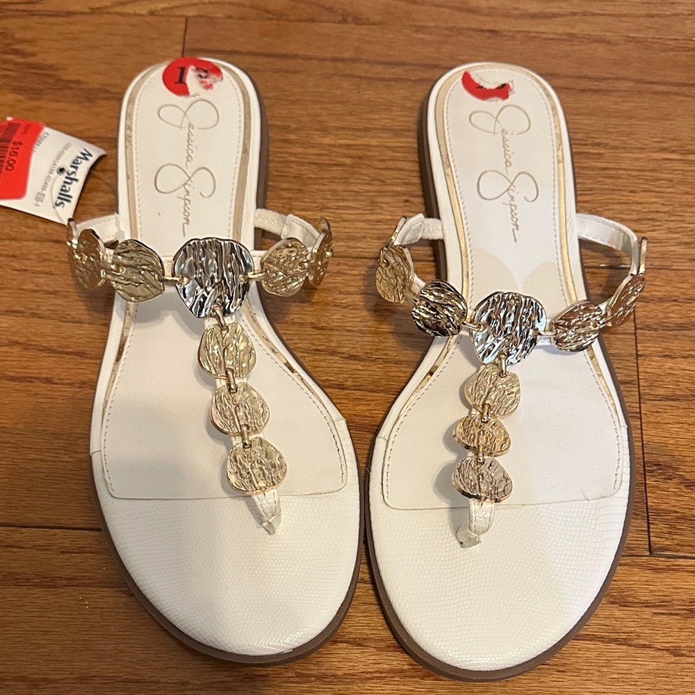 Jessica Simpson size 10 thong sandal with metal accents